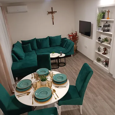 Апартаменты Gora